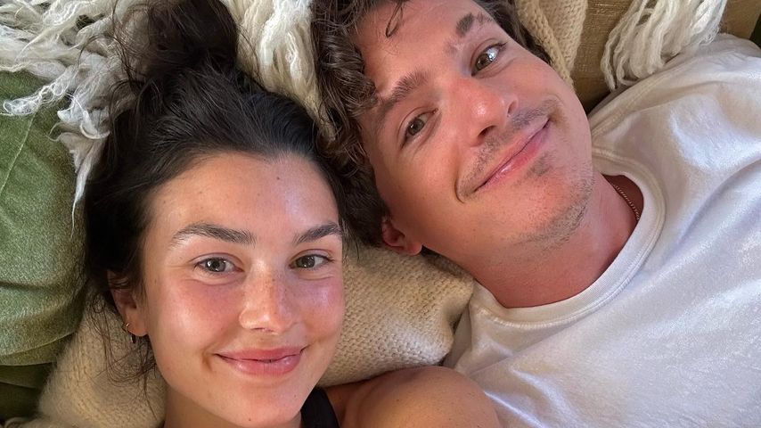 Brooke Sansonse und Charlie Puth