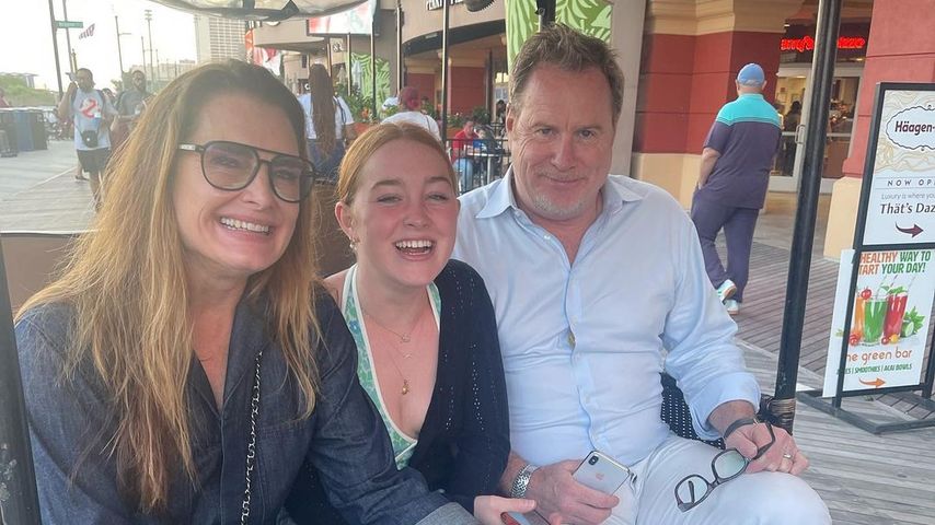 Brooke Shields mit ihrer Tochter Rowan und ihrem Mann Chris