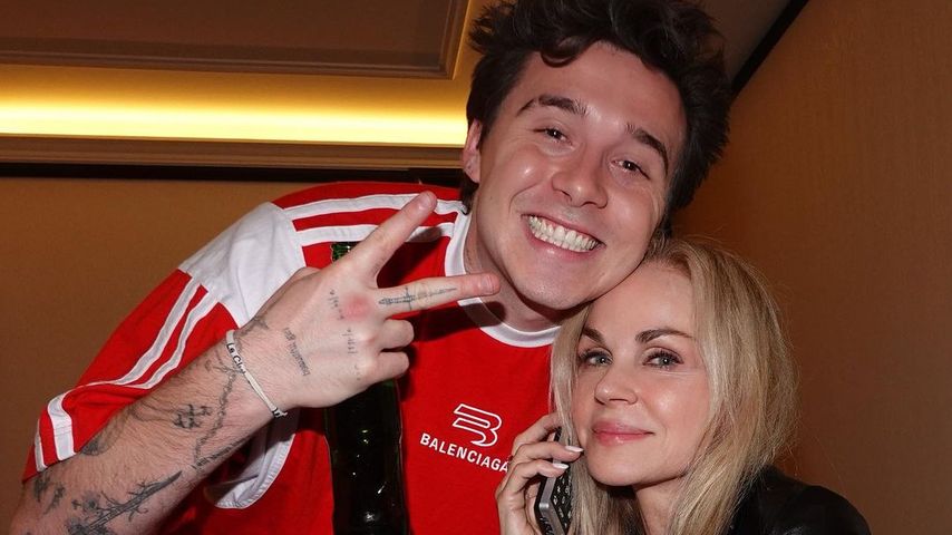 Brooklyn Beckham und seine Schwiegermutter Claudia