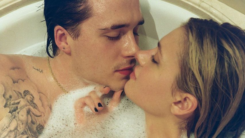 In der Wanne: Brooklyn Beckham und Nicola feiern Jahrestag