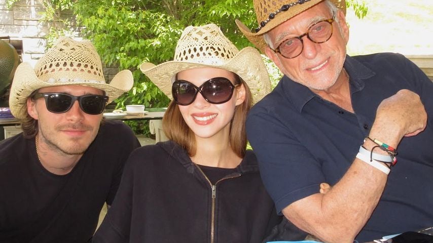 Brooklyn Peltz-Beckham mit Ehefrau Nicola und ihrem Vater Nelson an dessen 84. Geburtstag.
