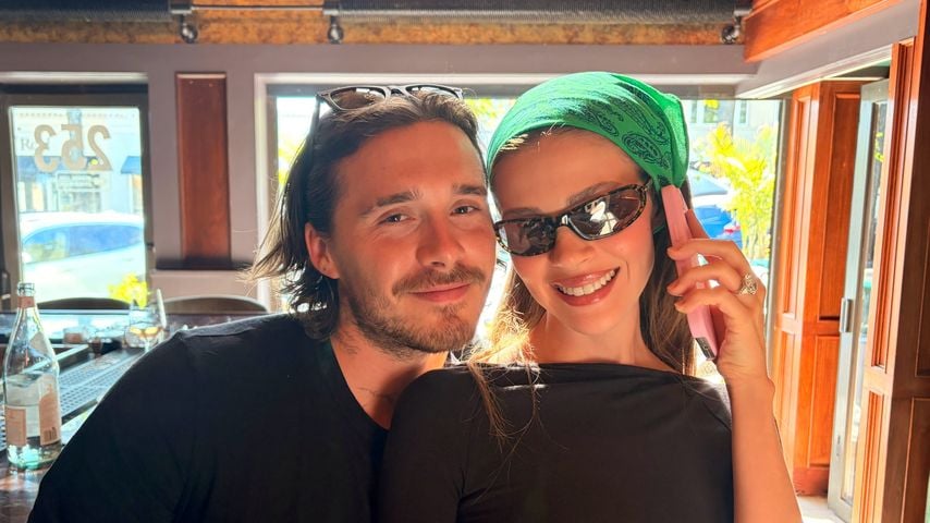 Brooklyn und Nicola Peltz-Beckham posieren