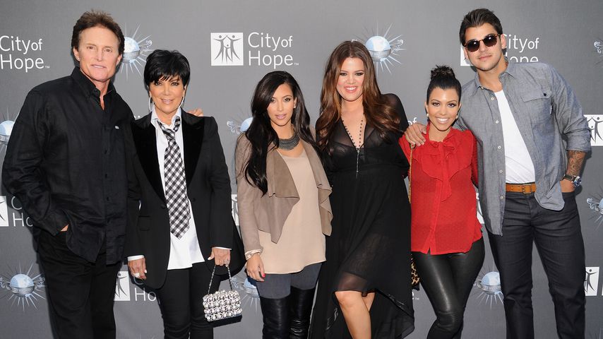 Bruce Jenner mit Kris, Kim, Khloe, Kourtney und Robert Kardashian