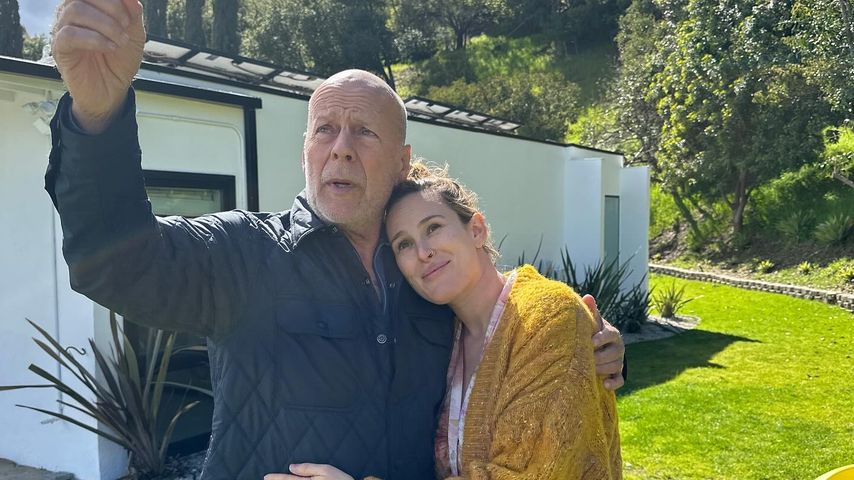 So süß gratulieren Bruce Willis' Töchter ihm zum 70. B-Day