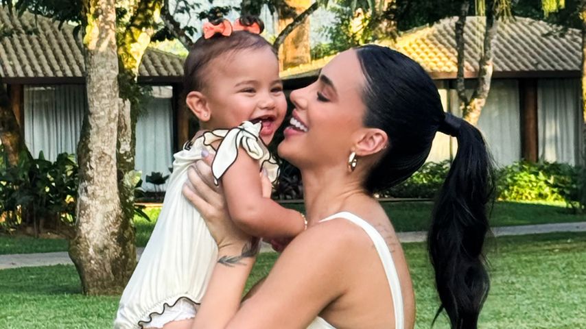 Bruna Biancardi mit Töchterchen Mavie und Babybauch, Februar 2024