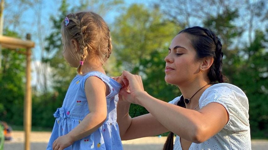 Bruna Rodrigues mit ihrer Tochter Violetta