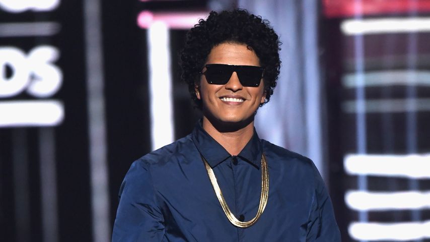 Bruno Mars, Sänger
