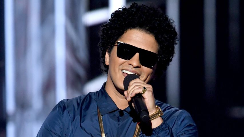 Feuer bei Bruno Mars' Konzert! Der Sänger musste abbrechen