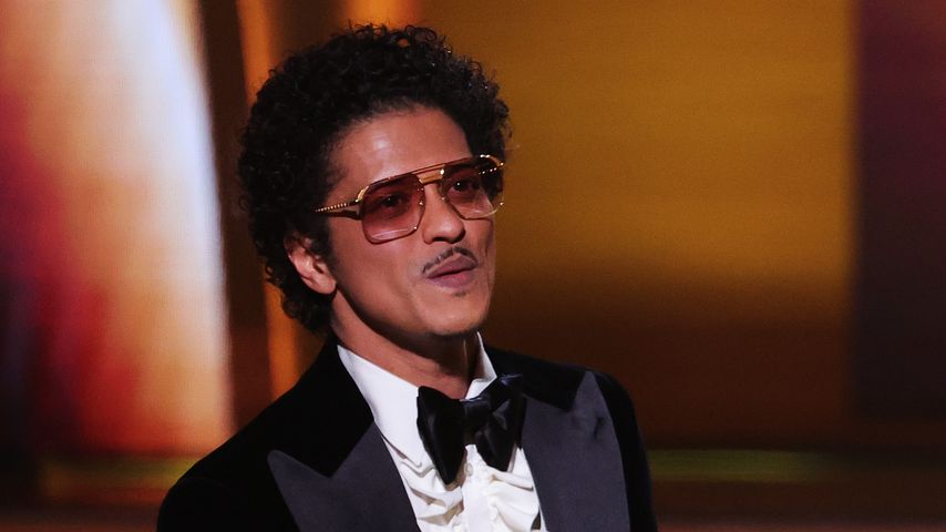Bruno Mars, Sänger