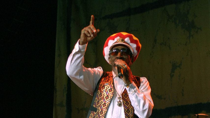 Bunny Wailer bei einem Auftritt im August 2006