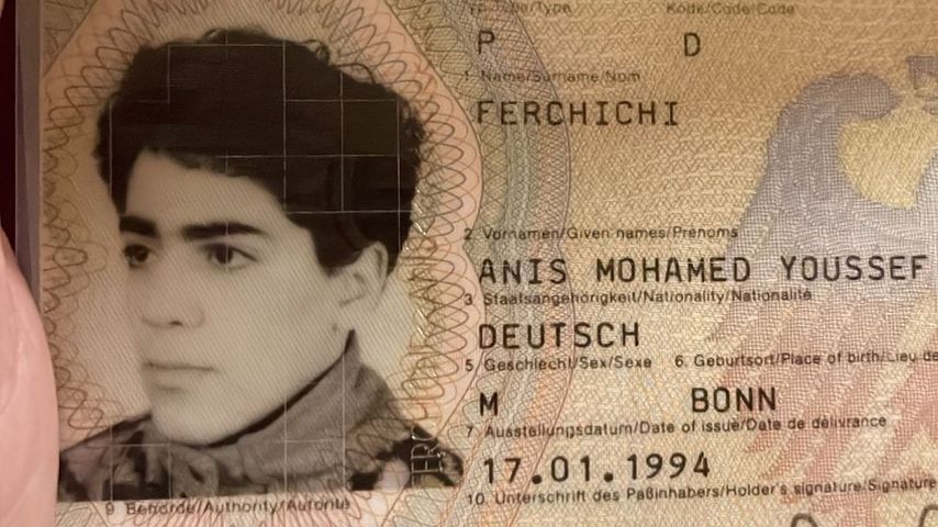 Bushidos Passbild auf seinem alten Reisepass