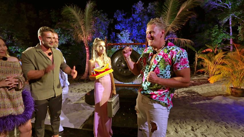 Aleks Petrovic, Christoph Oberheide, Cathy Hummels und Calvin Kleinen bei "Kampf der Realitystars"