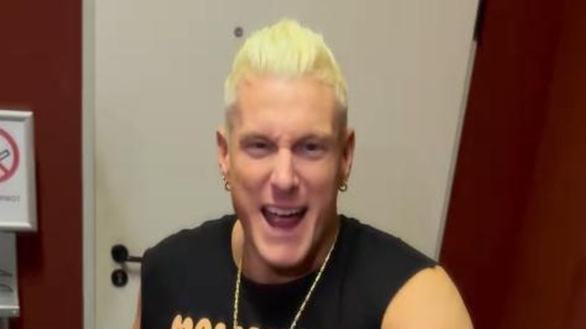 Calvin Kleinen blondiert im Leo-Schlüppi: So geht Ballermann