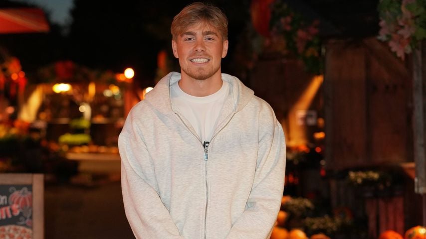 Calvin Steiner bei der Premiere von Der Promihof auf dem Gertrudenhof in Hürth