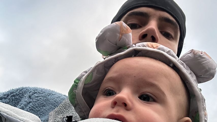 Cam Holmes und sein Sohn Reggie, November 2024