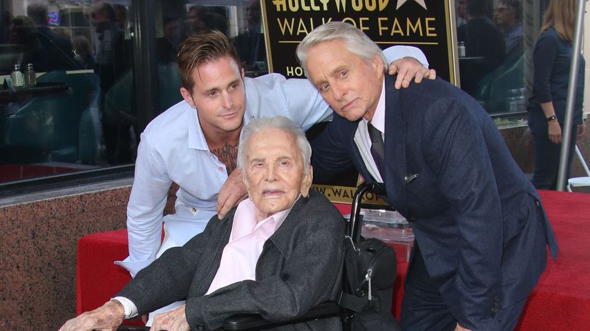 Cameron, Kirk und Michael Douglas in Hollywood im November 2018