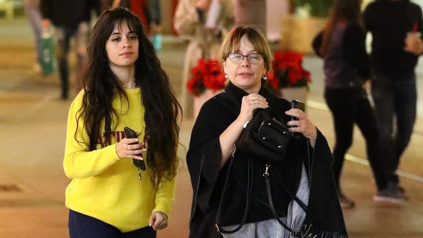 Camila Cabello mit ihrer Mutter Sinuhe Estrabao, Dezember 2019