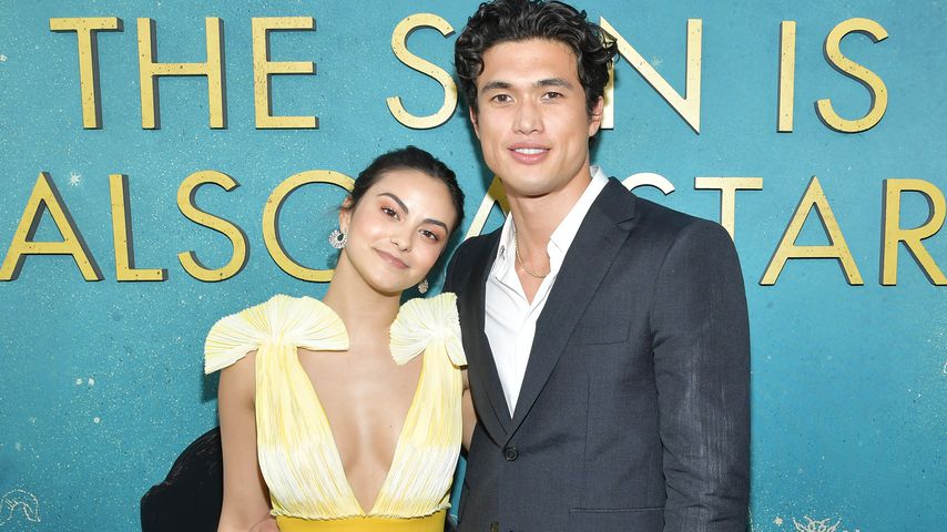 Camila Mendes und Charles Melton im Mai 2019 in Los Angeles