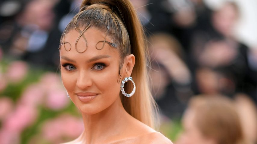 Nach Body-Kritik: Candice Swanepoel postet süßes Still-Video