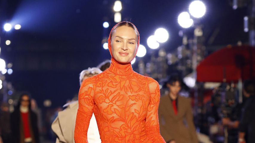 Rotkäppchen-Look? Candice Swanepoels Outfit polarisiert