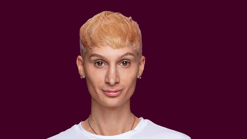 Candy Crash, Travestiekünstler