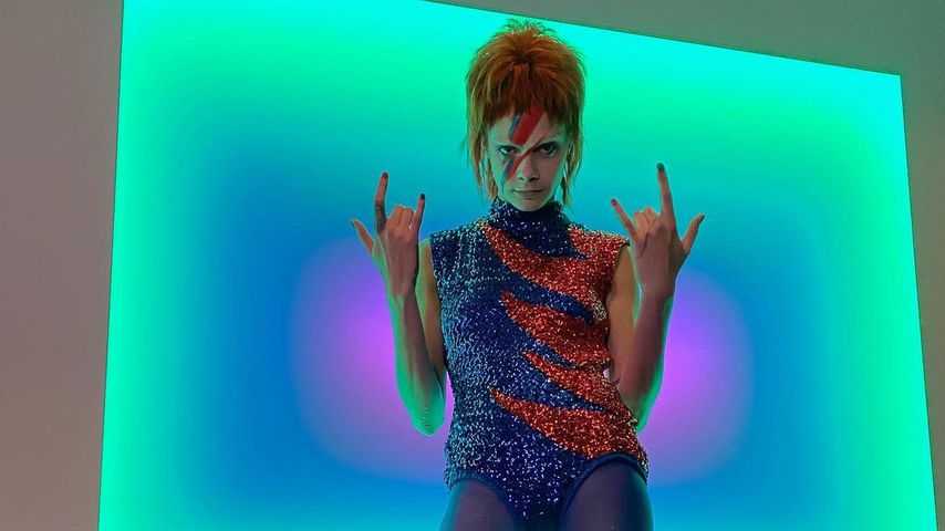 Cara Delevingne im David-Bowie-Look