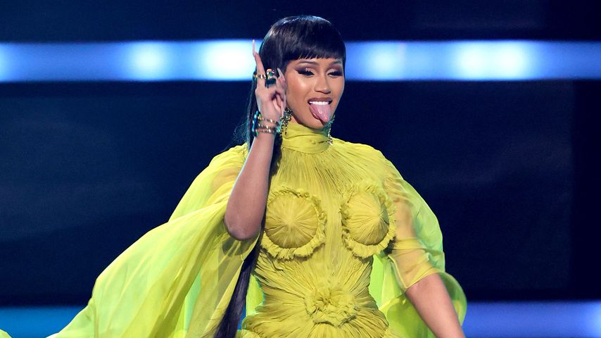 Cardi B bei den American Music Awards 2021