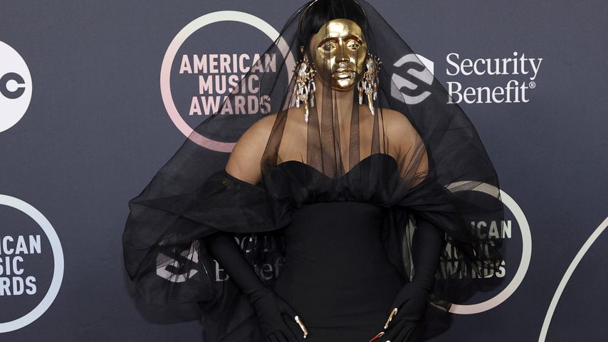Cardi B bei den American Music Awards 2021