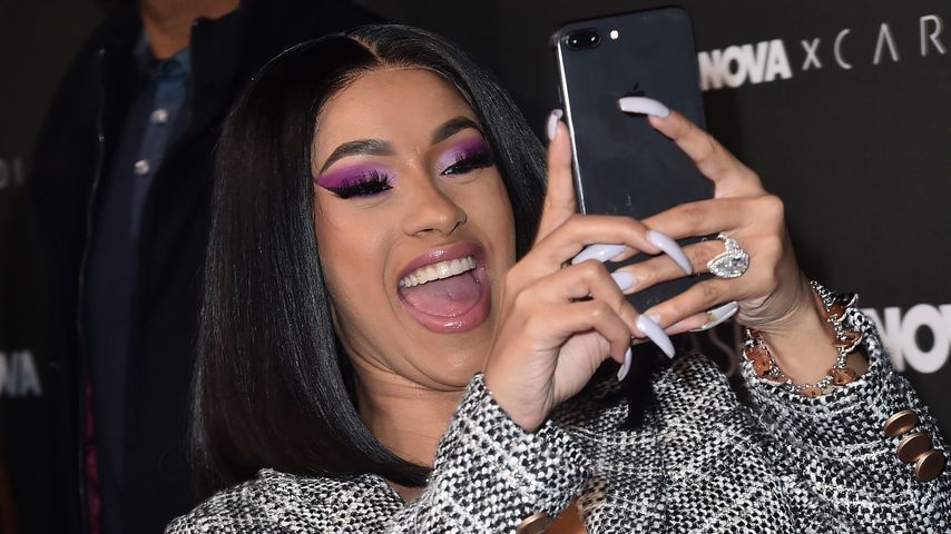 Vagina-Bleaching: Cardi B nimmt ihre Fans via Instagram mit!