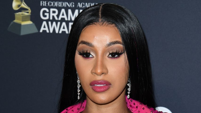 Vor Mikro-Attacke: Cardi B animierte Fans zu Wasserschlacht