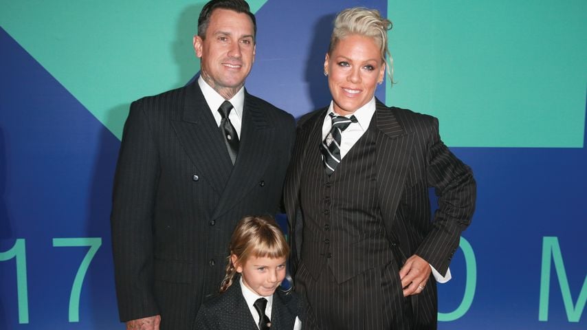 Carey Hart und Pink mit ihrer Tochter Willow, August 2017