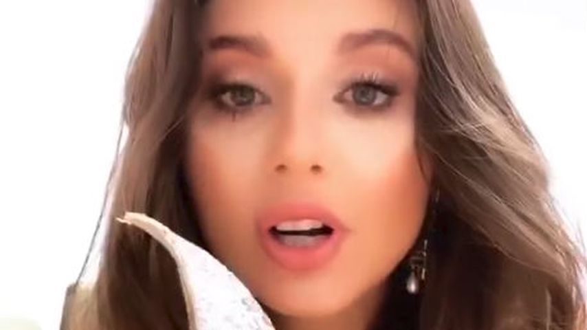 GNTM-All-Stars-Walk: Carina Zavlines Schuh ist gerissen!