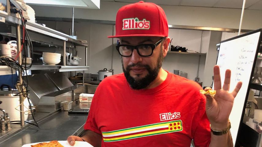 Carl Ruiz in einer Fast-Food-Ketten-Küche