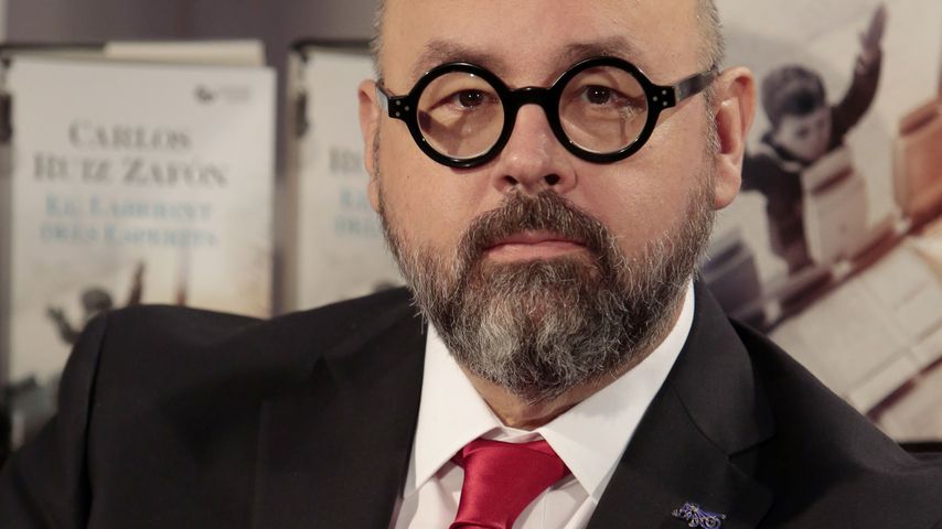 Carlos Ruiz Zafón bei einer Signierstunde in Barcelona im November 2016