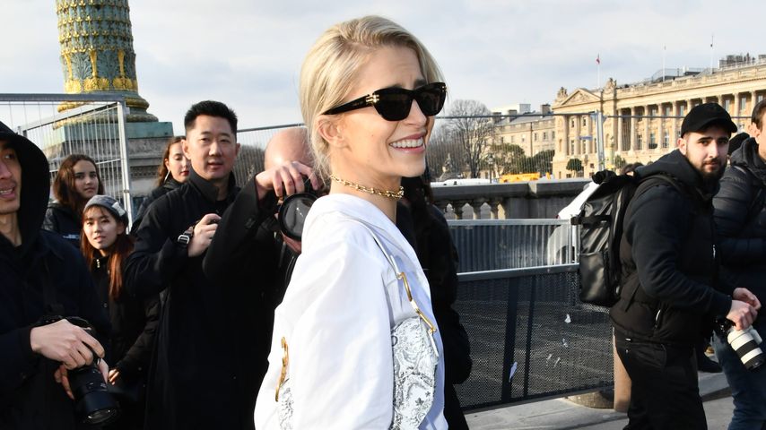 Caro Daur bei der Paris Fashion Week 2024