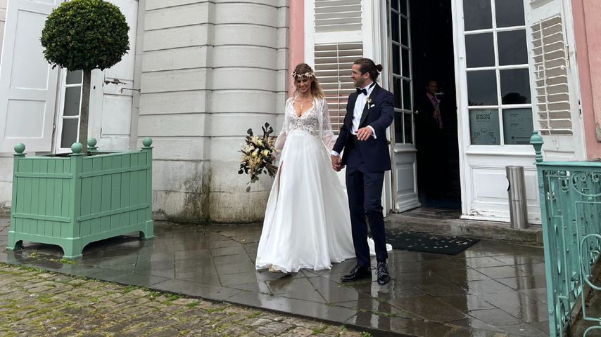 Carolina und Daniel Peukmann bei ihrer standesamtlichen Hochzeit