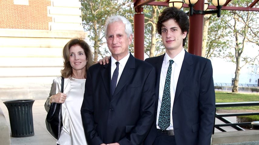 Caroline Kenndy, Edwin Schlossberg und ihr Sohn John im Mai 2015