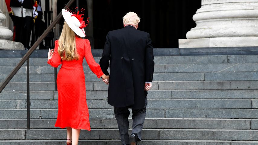 Carrie Johnson und Boris Johnson vor der St.-Pauls-Kathedrale in London