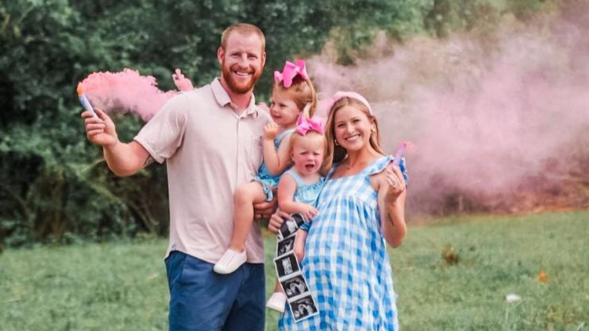 Carson Wentz mit seiner Frau und seinen Töchtern
