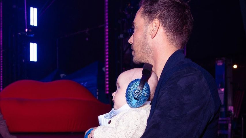 Carter Reum mit seinem Sohn Phoenix, Juni 2023