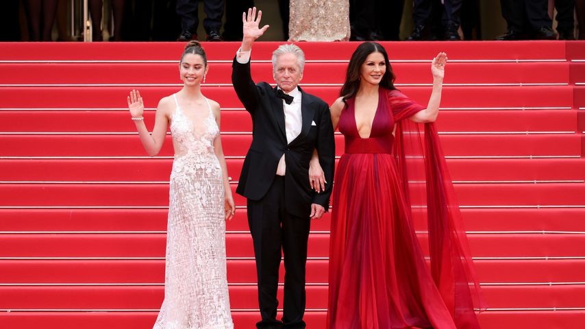 Michael Douglas strahlt in Cannes mit Carys und Catherine