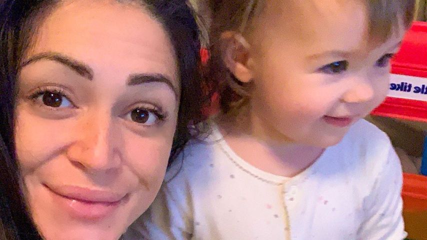 Casey Batchelor und ihre Tochter Florence