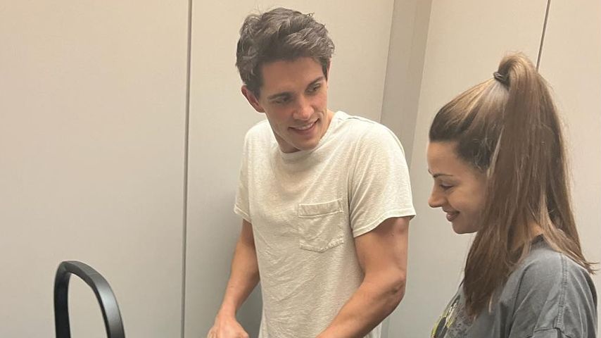 Ein kleiner Junge: Casey Cott ist erstmals Papa geworden