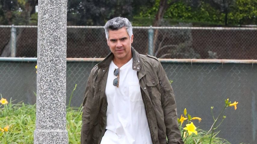 Cash Warren mit 21 Jahre jüngerem Model auf Date in L.A.