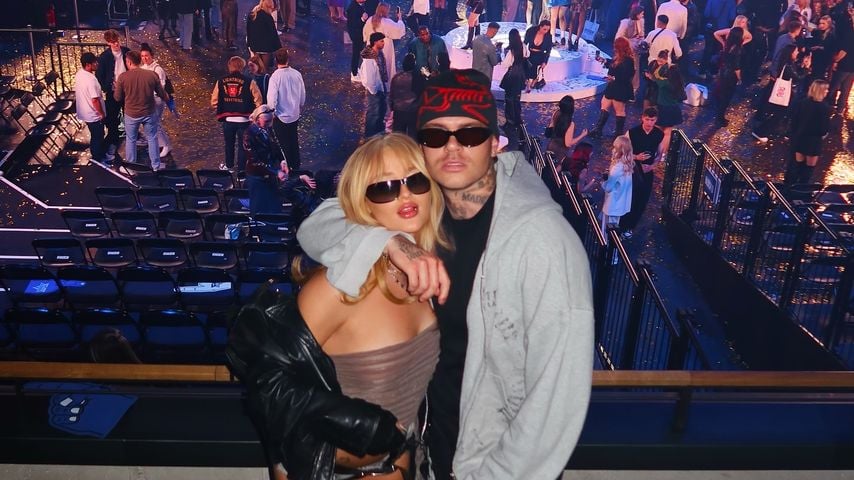 Knutsch-Videos: Sind Cassy Cassau und Coach Bennet ein Paar?