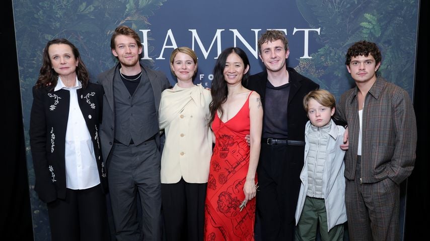 Cast und Kreative von "Hamnet" bei der Vorführung im Whitby Hotel in New York am 21. November 2025