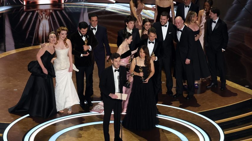 Der Cast und die Crew von "Anora" bei den Oscars 2025