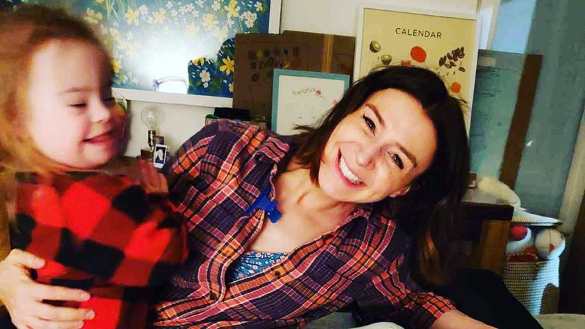Caterina Scorsone mit ihren drei Kindern, März 2020