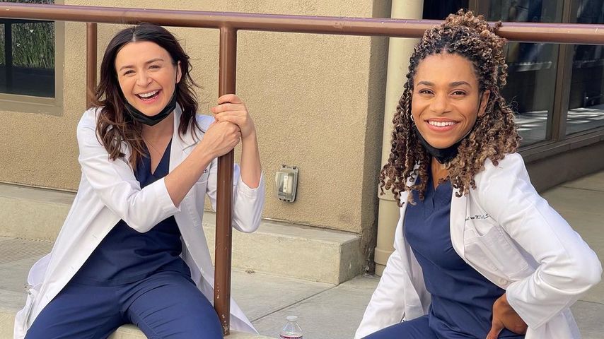Caterina Scorsone und Kelly McCreary am Set von "Grey's Anatomy"