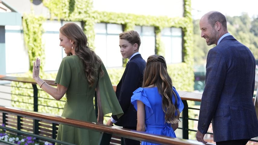 Prinzessin Kate mit Prinz William und den Kindern auf dem Weg zum Wimbledon-Finale